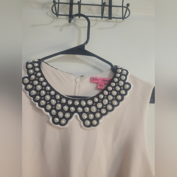 Betsey Johnson Dress with Pearl Collar - Picture 3 of 6